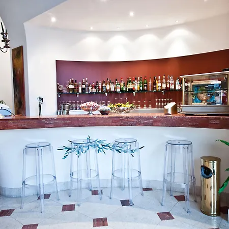 Szálloda Palace - Bistrot & Ostuni