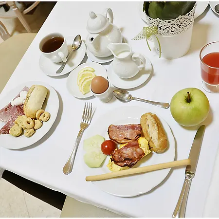 Palace - Bistrot & 오스투니