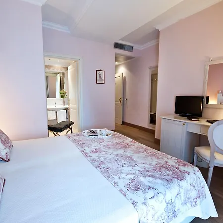 Palace - Bistrot & Hotell