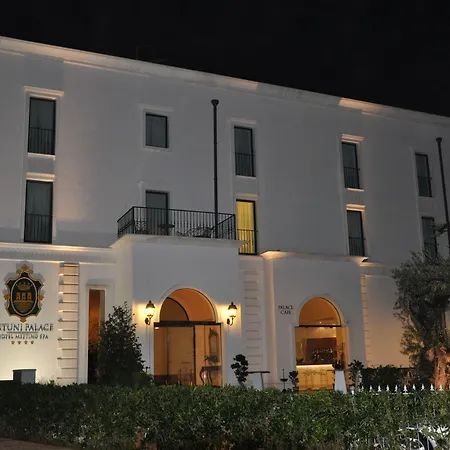 Palace - Bistrot & 4*