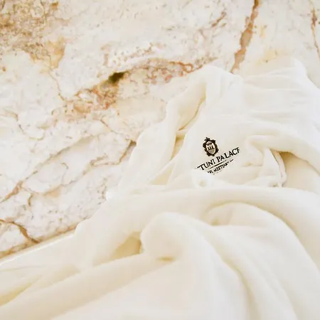 Palace - Bistrot & Hotell Ostuni