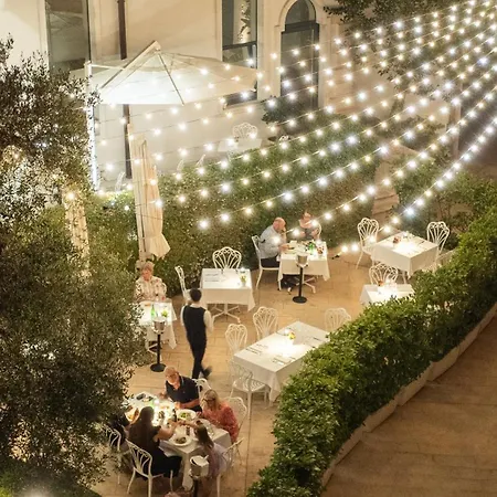 Palace - Ristorante & Ξενοδοχείο