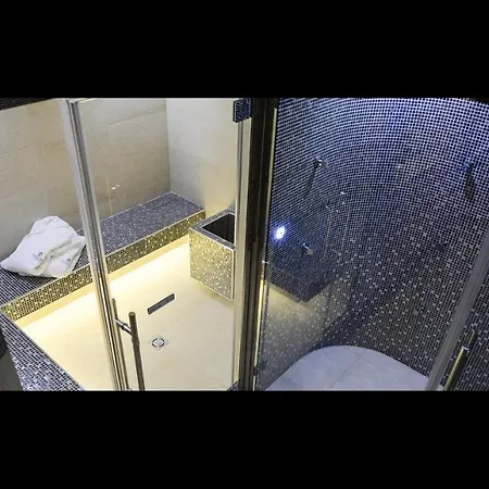 Palace - Bistrot & 酒店