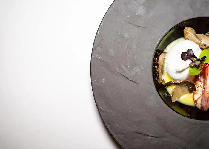 Palace - Bistrot & ホテル