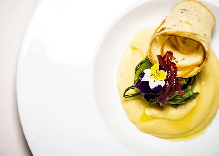 מלון Palace - Bistrot & 4*