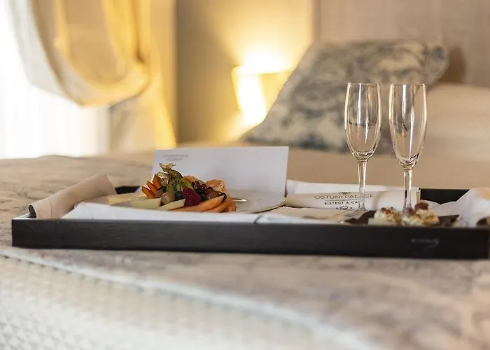 Palace - Bistrot & オストゥーニ