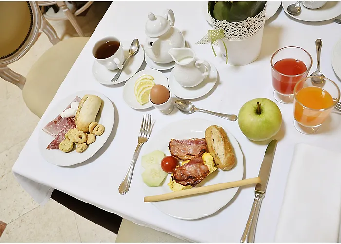 Palace - Bistrot & オストゥーニ